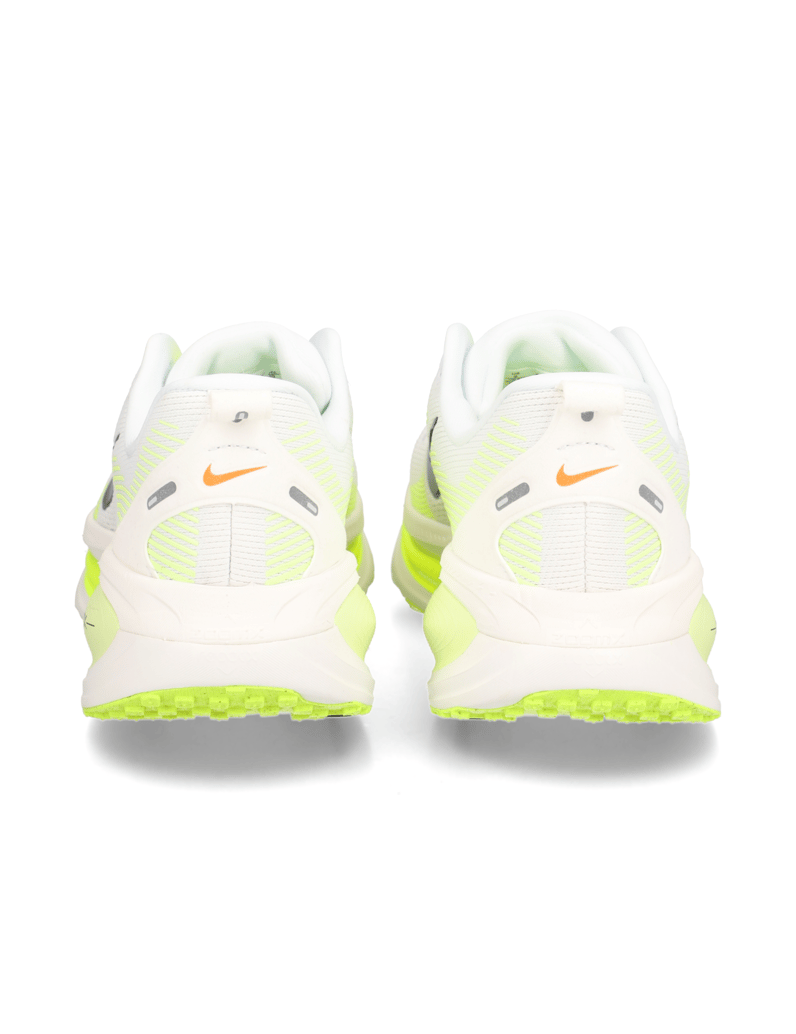 Nike-Nike-Vomero-18-biela