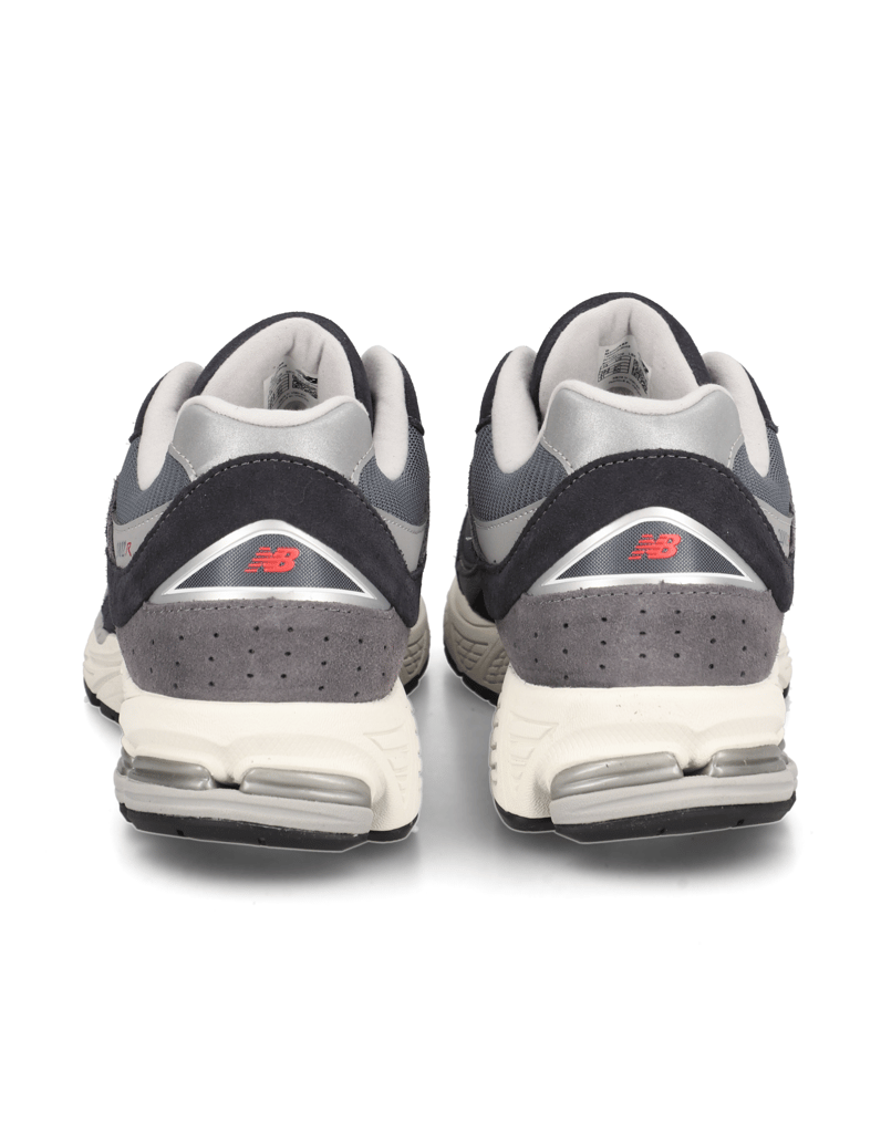 New-Balance-U2002-siva