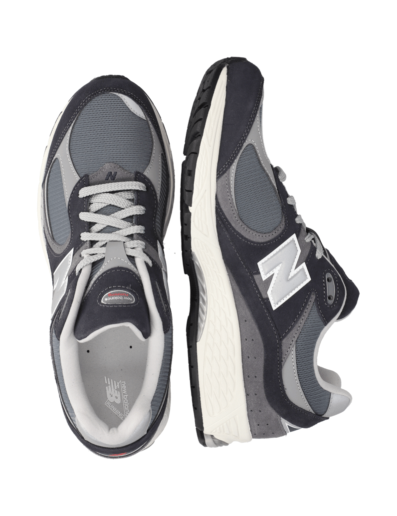 New-Balance-U2002-siva