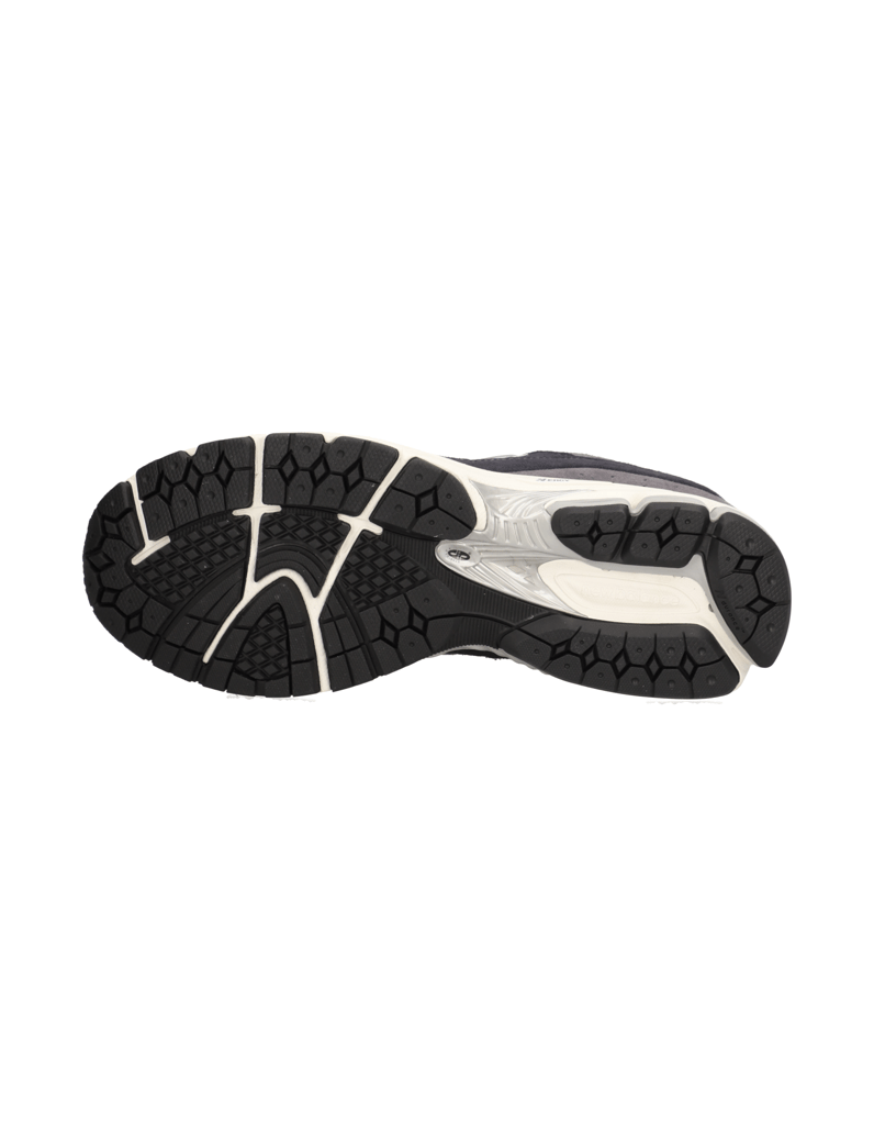 New-Balance-U2002-siva