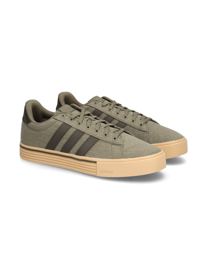 Adidas-DAILY-4.0-oliv