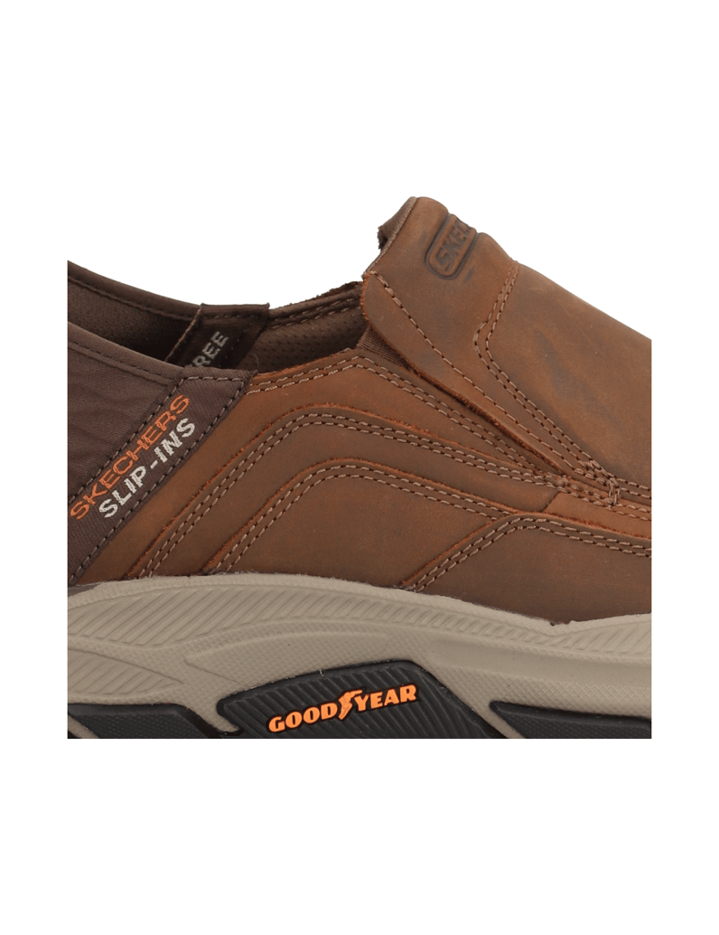 Skechers-SKECHERS-SLIP-INS-RF:-RESPECTED-čierna