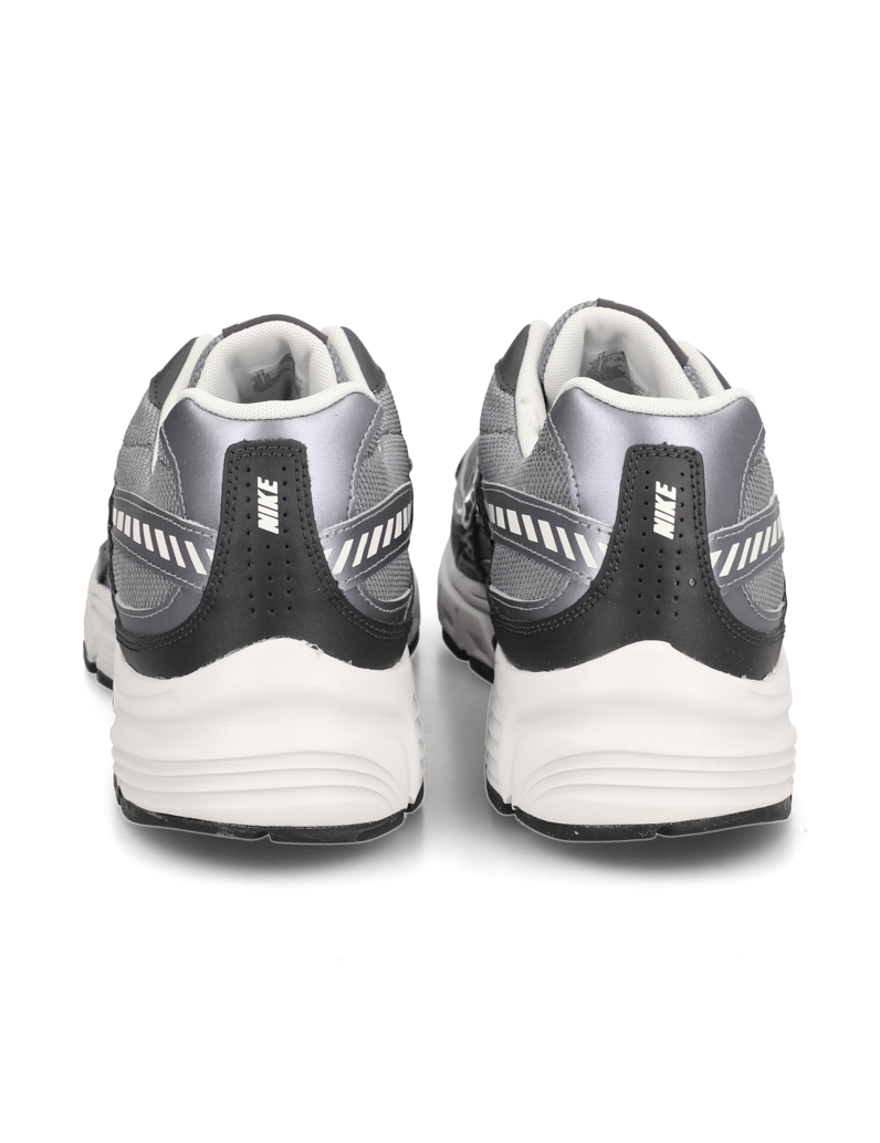 Nike-Nike-Initiator-biela