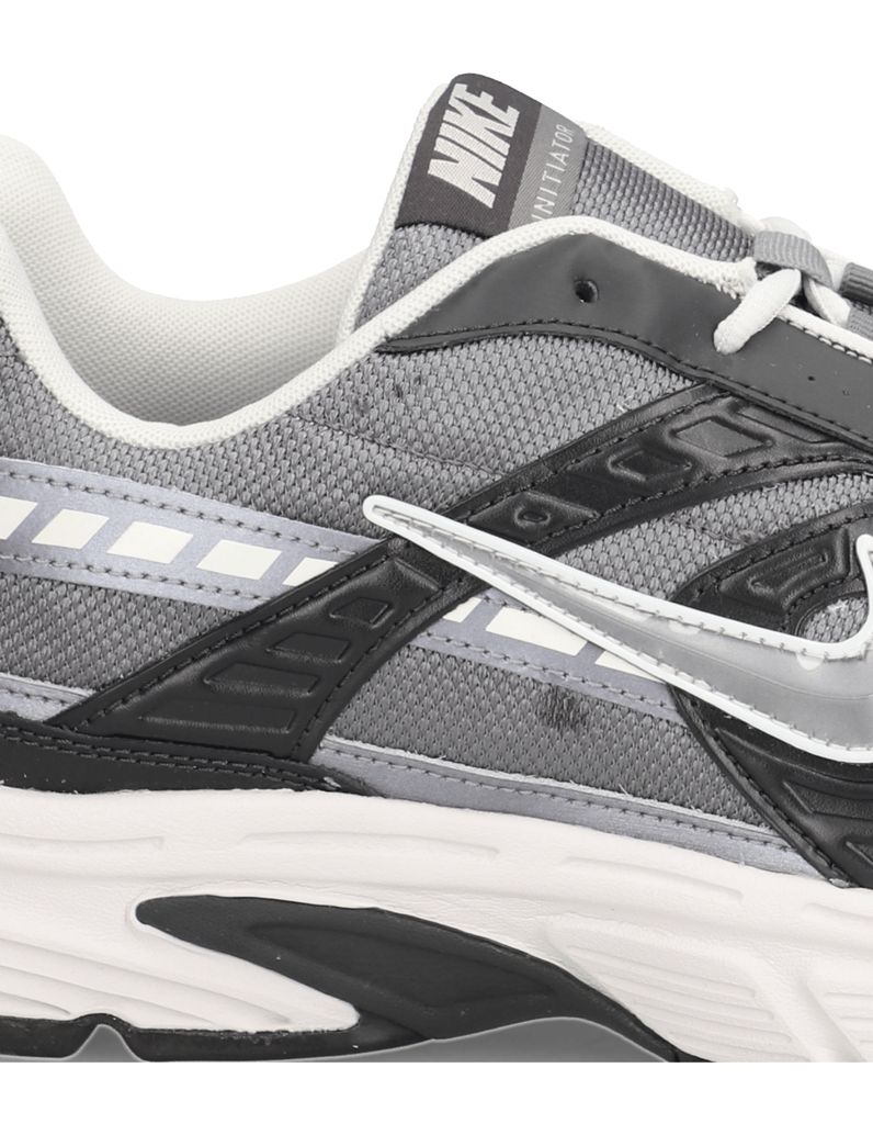 Nike-Nike-Initiator-biela