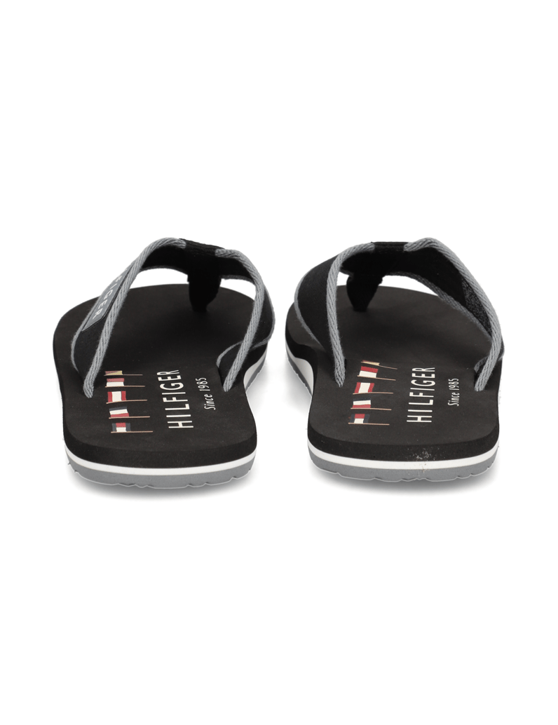 Tommy-Hilfiger-PATCH-HILFIGER-BEACH-SANDAL-schwarz