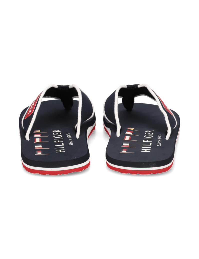 Tommy-Hilfiger-PATCH-HILFIGER-BEACH-SANDAL-schwarz