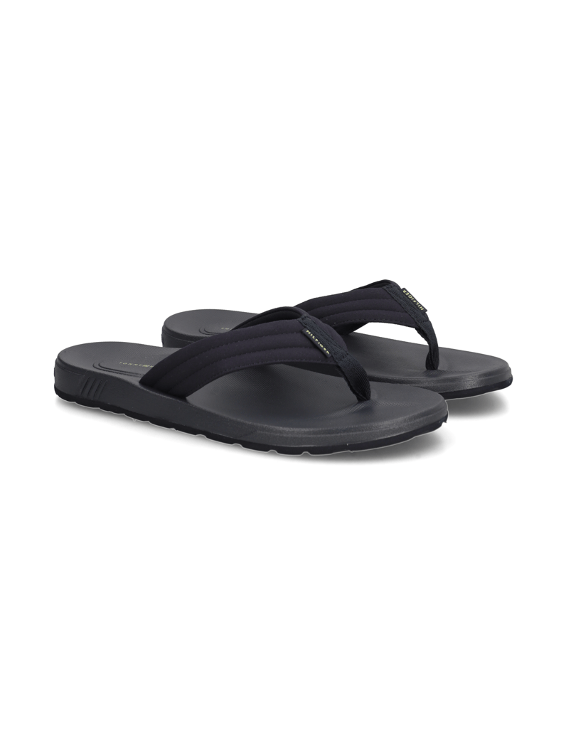 Tommy-Hilfiger-TOMMY-HILFIGER-MOLDED-LTH-DW5-črna