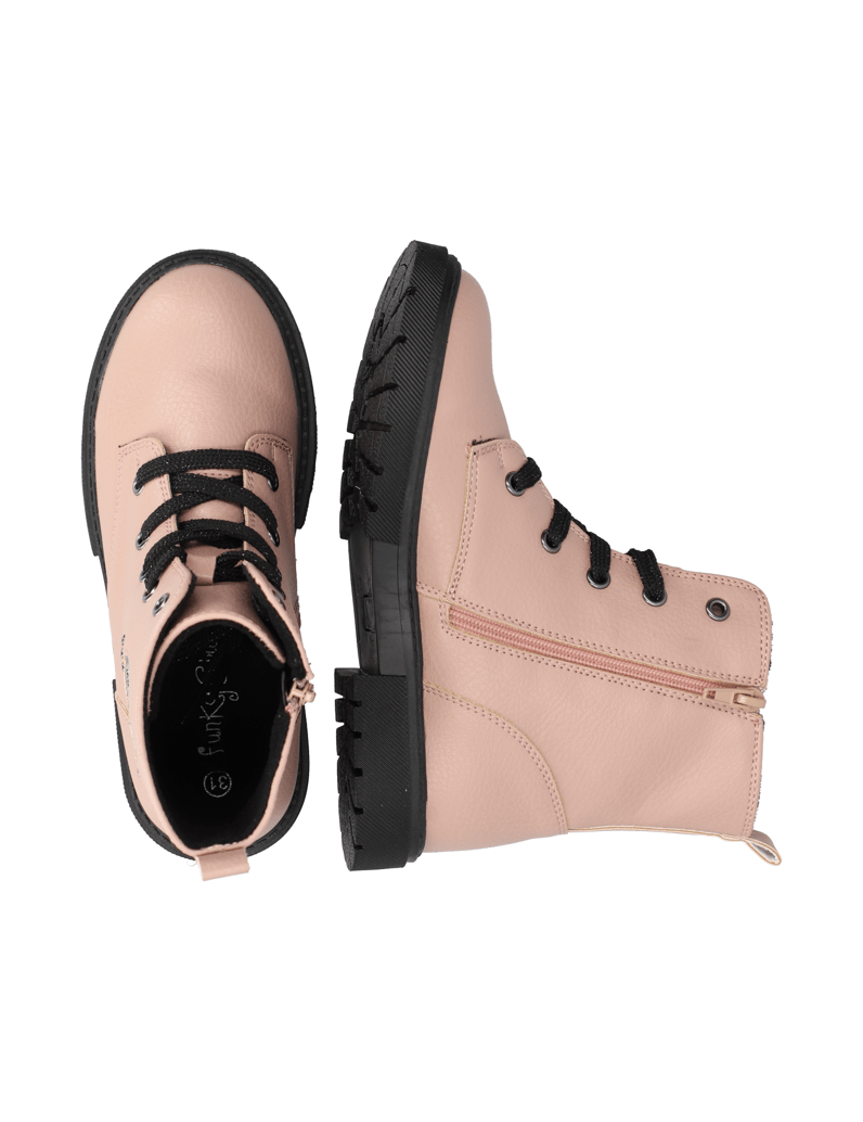 Funky-Girls-Boot