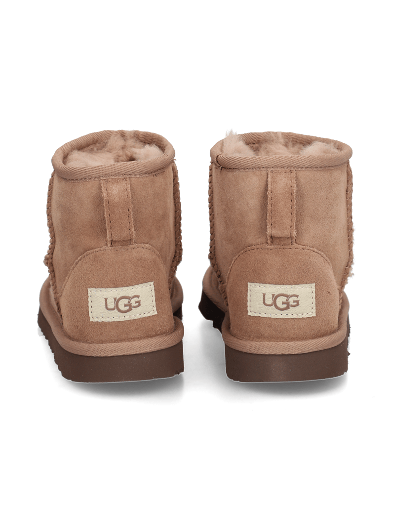 UGG-CLASSIC-MINI-II-hnědá