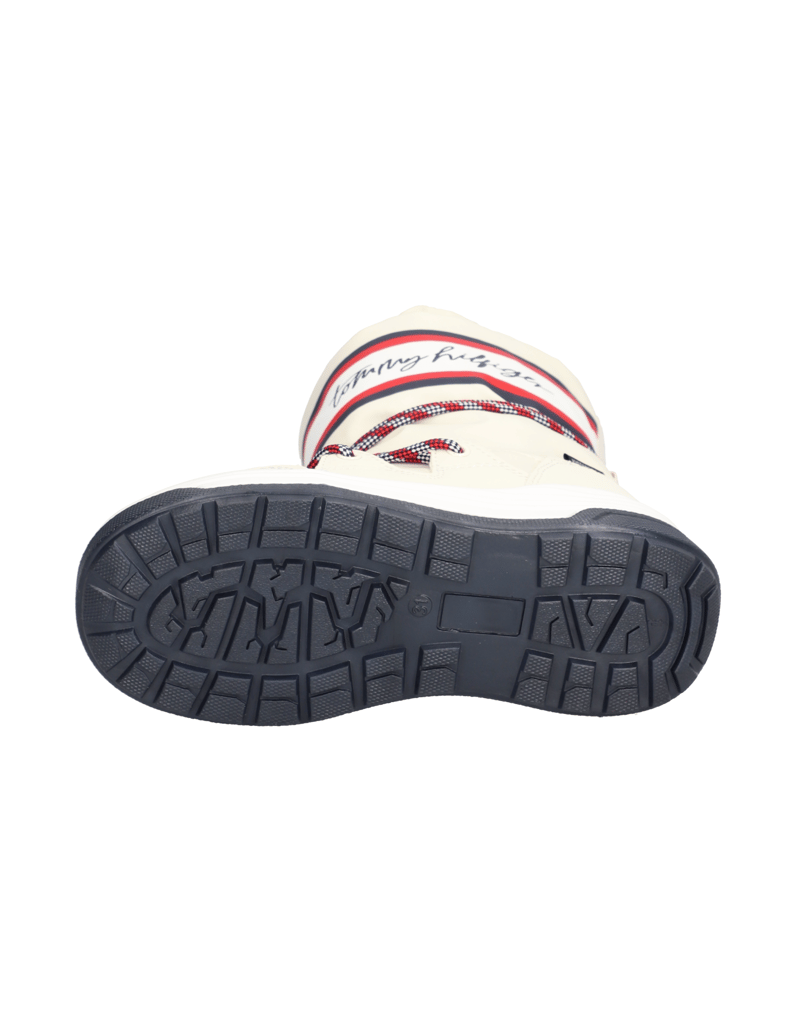 Tommy-Hilfiger-škornji-za-sneg