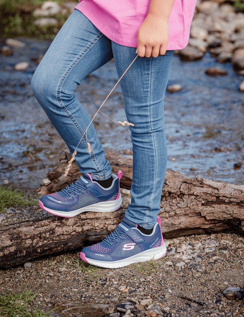 Skechers-ULTRA-GROOVE---HYDRO-MIST-blau