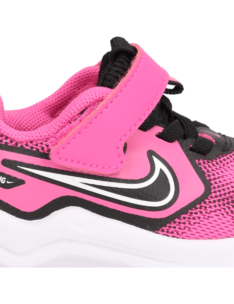 Nike-Nike-Mystic-Fly-pink
