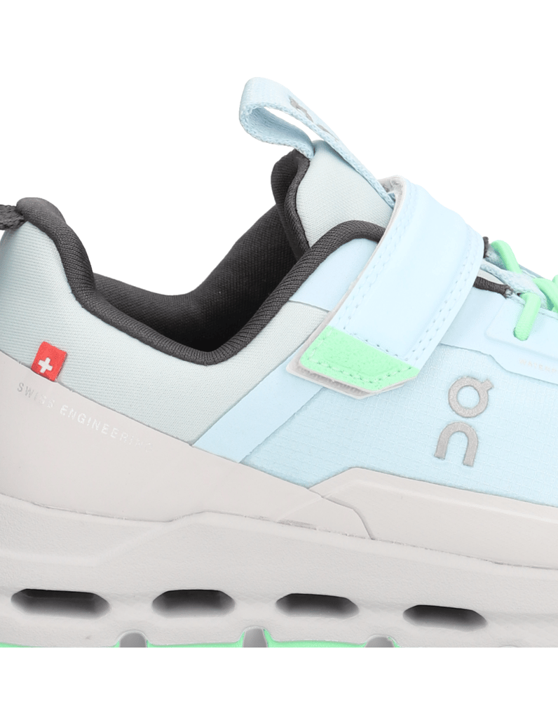 On-Cloudhero-Waterproof-svetlo-modra
