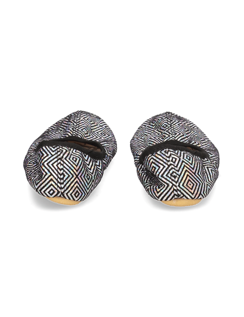 U&ME-textil-obuv-na-gymnastiku-strieborná