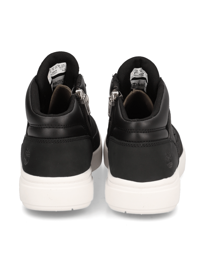 Timberland-Seneca-Bay-Hiker