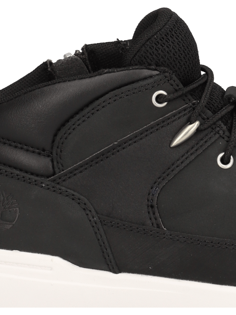 Timberland-Seneca-Bay-Hiker