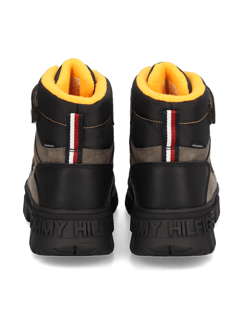 Tommy-Hilfiger-MICHIGAN-WATERPROOF-LACE-UP-BOOTIE