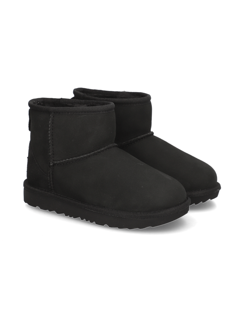 UGG-CLASSIC-MINI-II-čierna