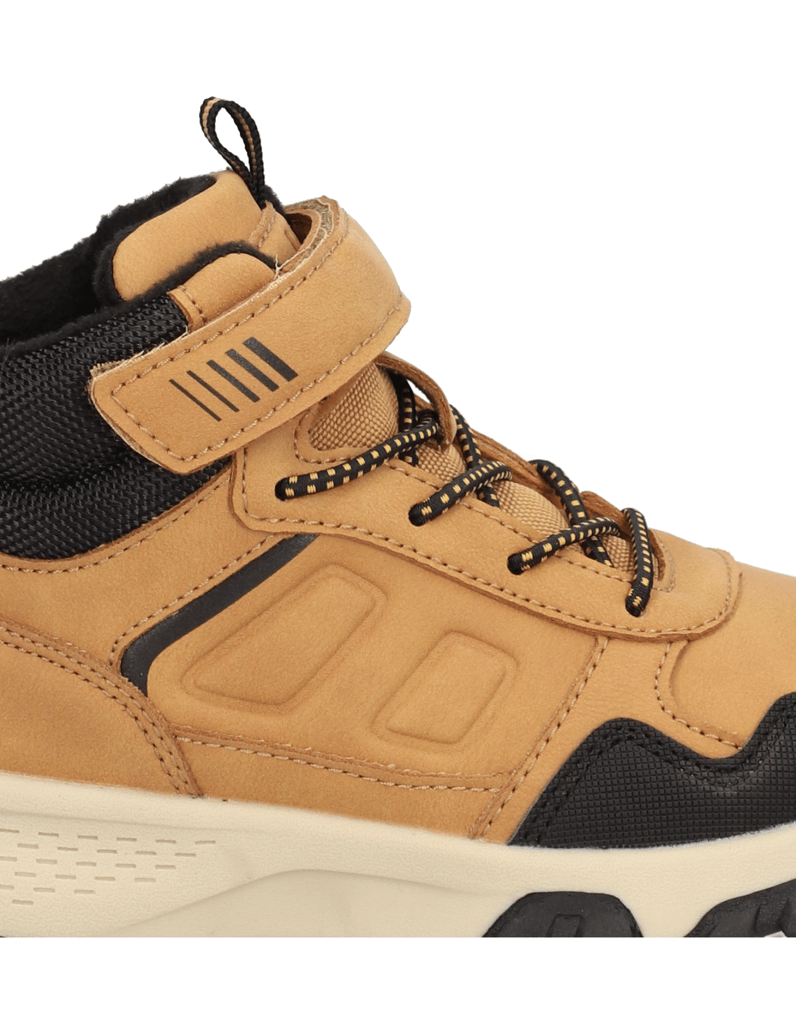 U&ME-gležnjarji-konjak