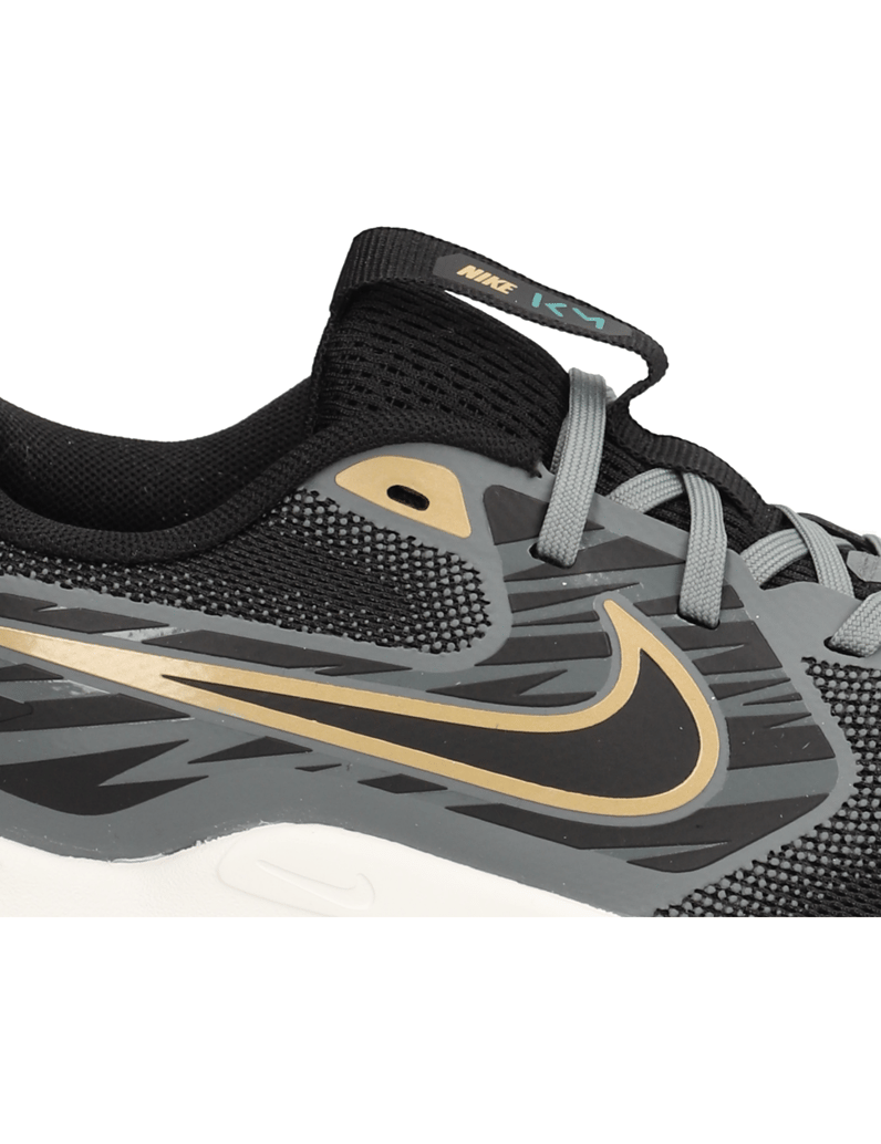 Nike-Nike-Cosmic-Runner-črna