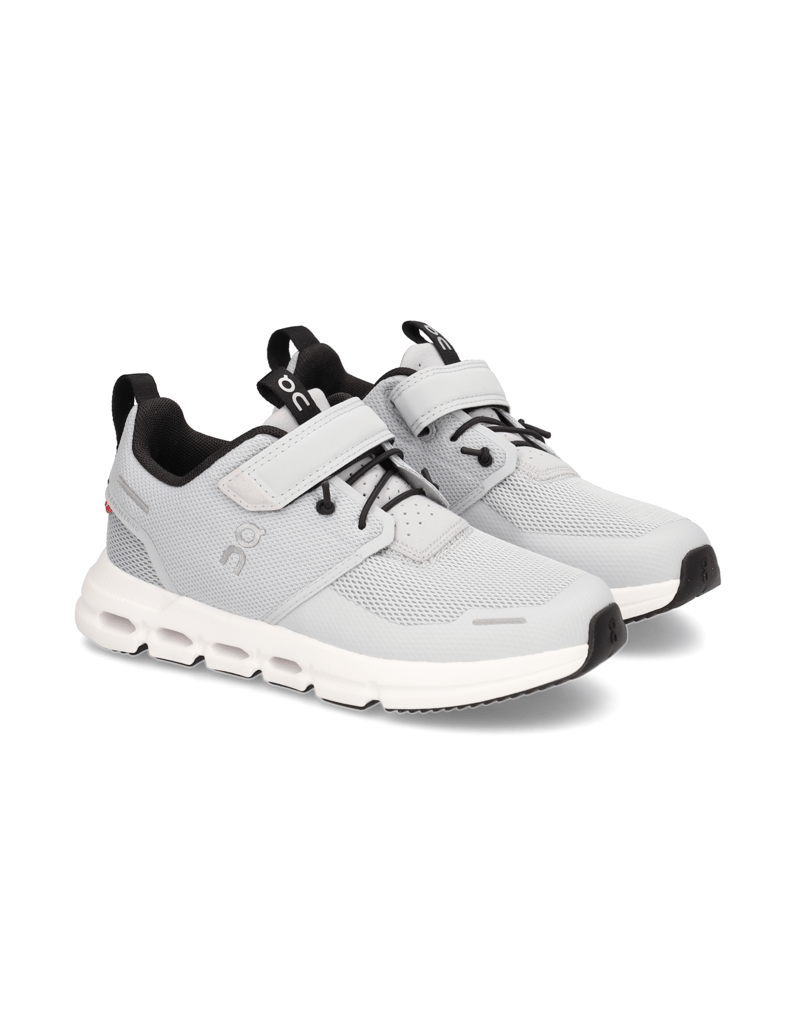 On-Cloud-Play-schwarz