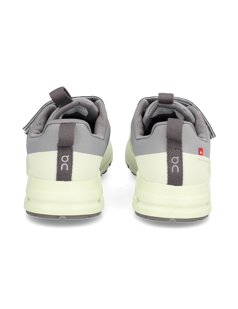 On-Cloudhero-Waterproof-Kids-grau