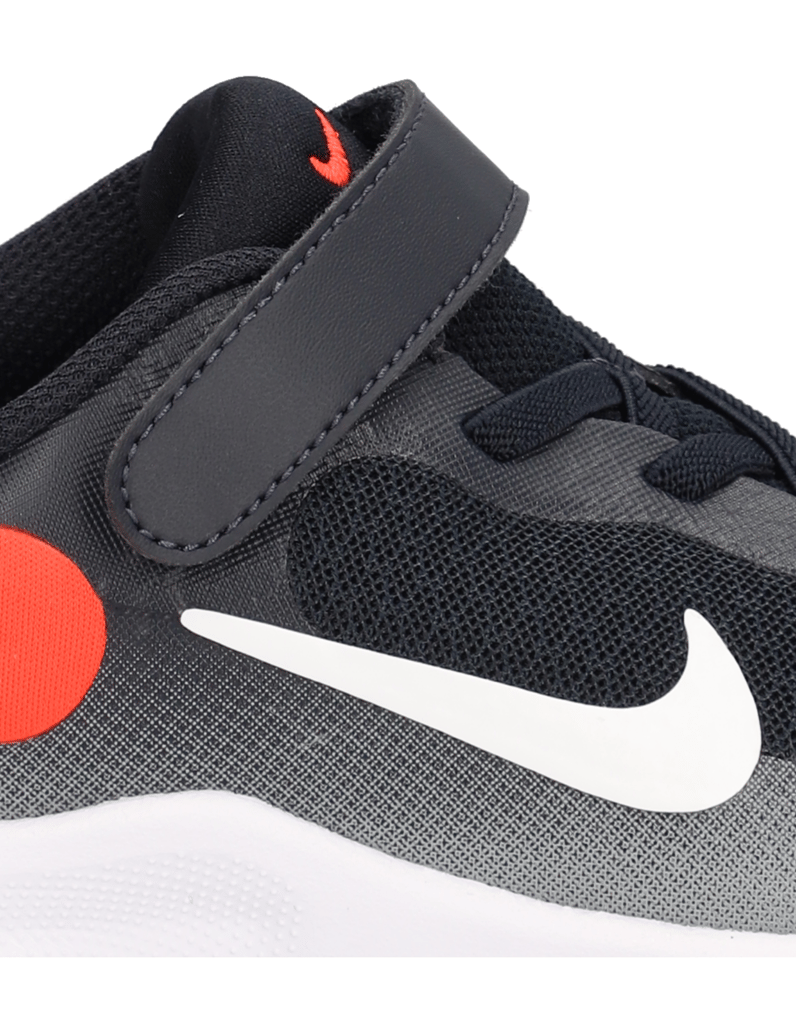 Nike-NIKE-REVOLUTION-7-(PSV)