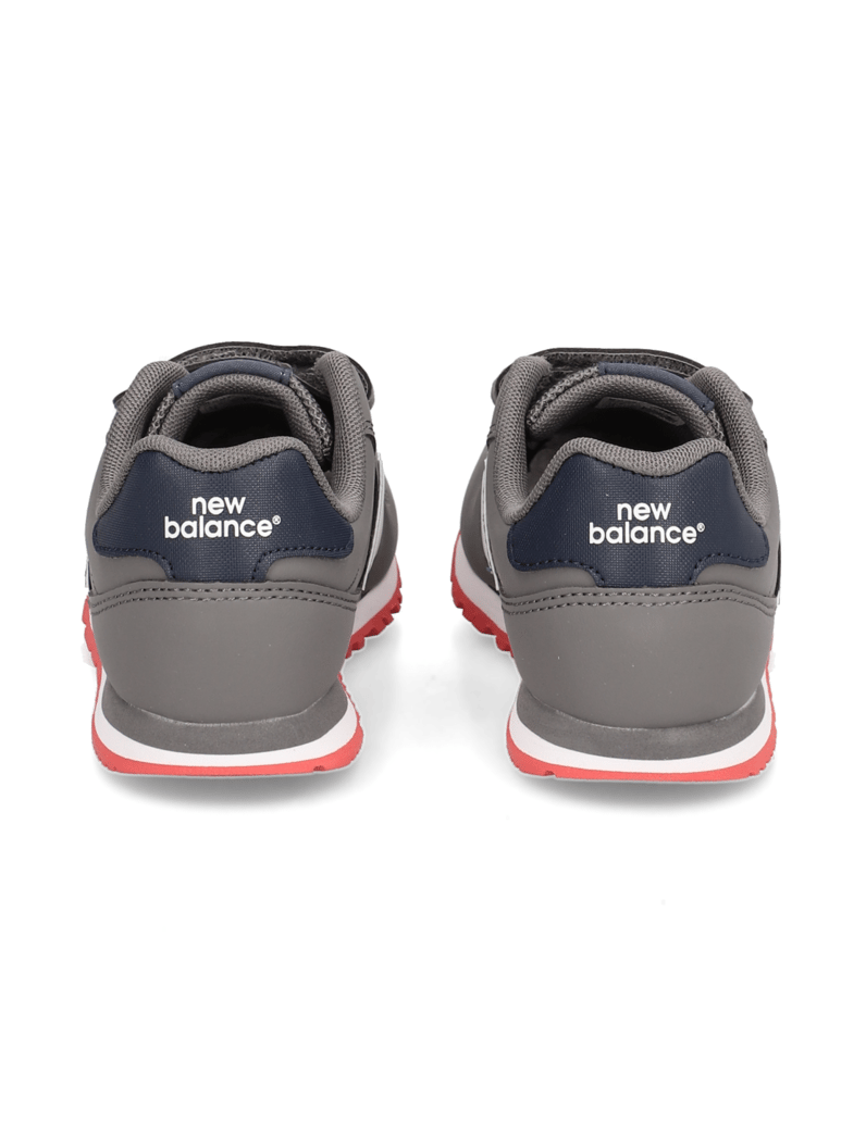 New-Balance-PV500BA1-grau