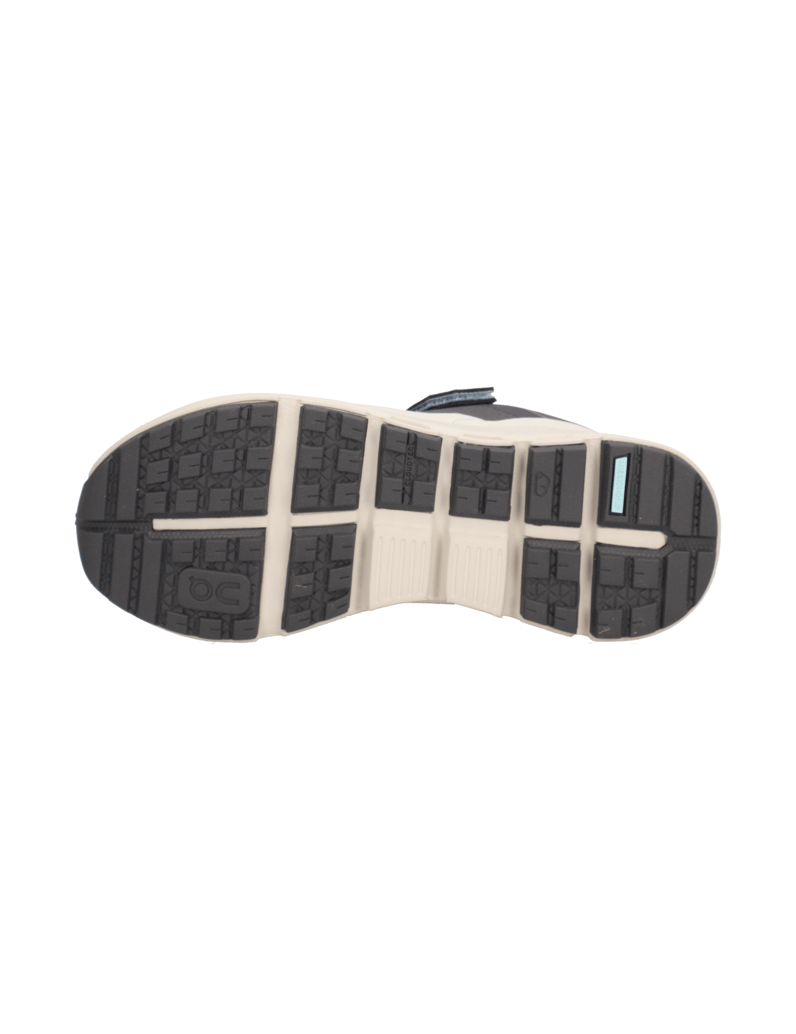 On-Cloudhero-Waterproof-blau