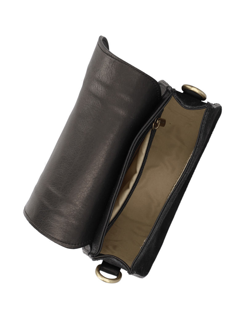 Pat-Calvin-Glattleder-Crossover