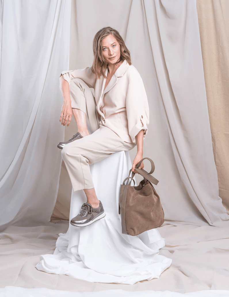 Lazzarini-Hobo-Bag-schwarz