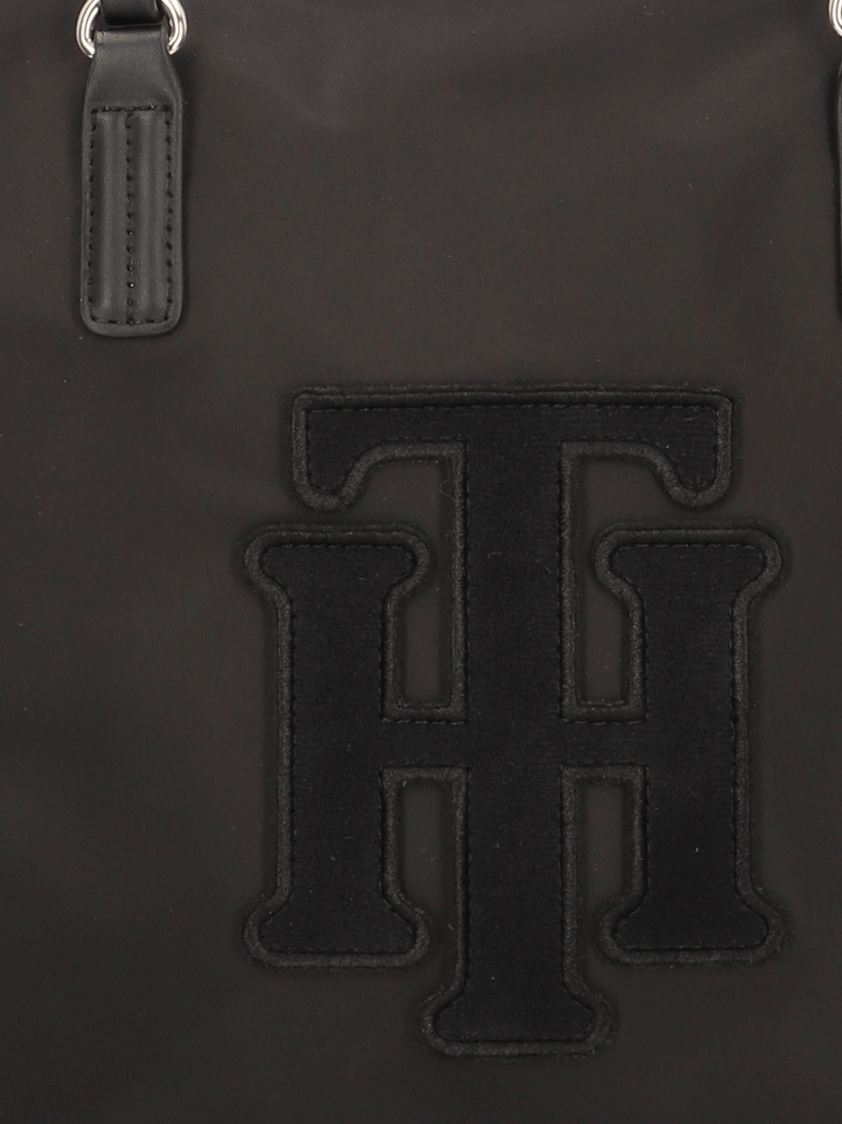 Tommy-Hilfiger-POPPY-TOTE-APPLIQUE