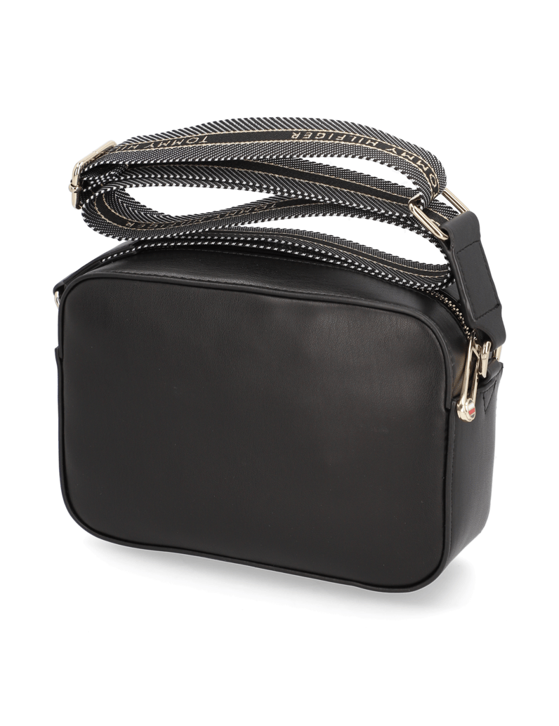 Tommy-Hilfiger-ICONIC-TOMMY-CAMERA-BAG-SIGN