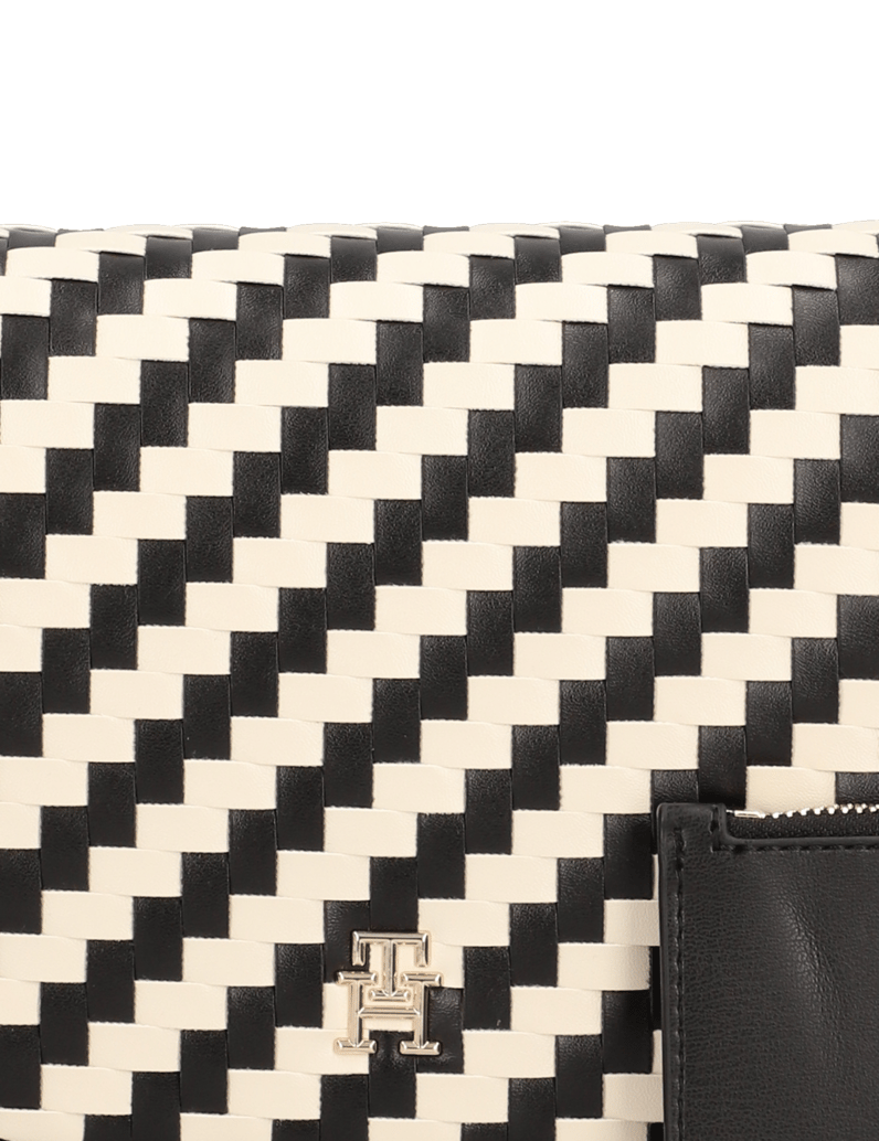 Tommy-Hilfiger-TH-CITY-CROSSOVER-WOVEN-čierna