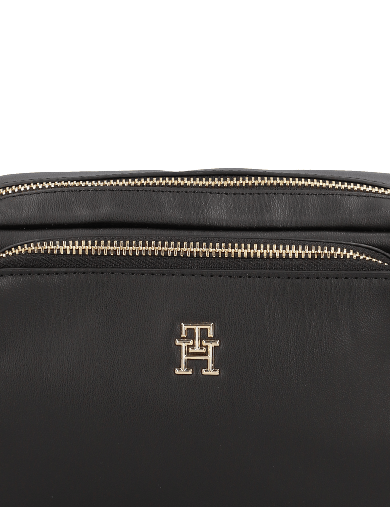 Tommy-Hilfiger-mini-torbica