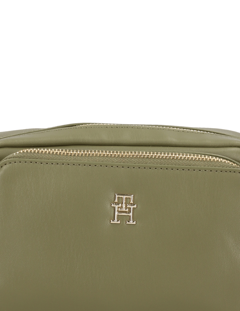 Tommy-Hilfiger-mini-torbica