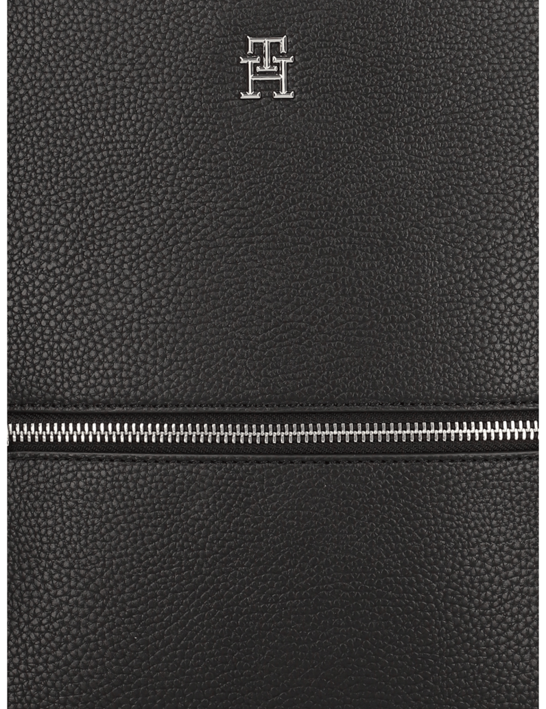 Tommy-Hilfiger-TH-EMBLEM-BACKPACK