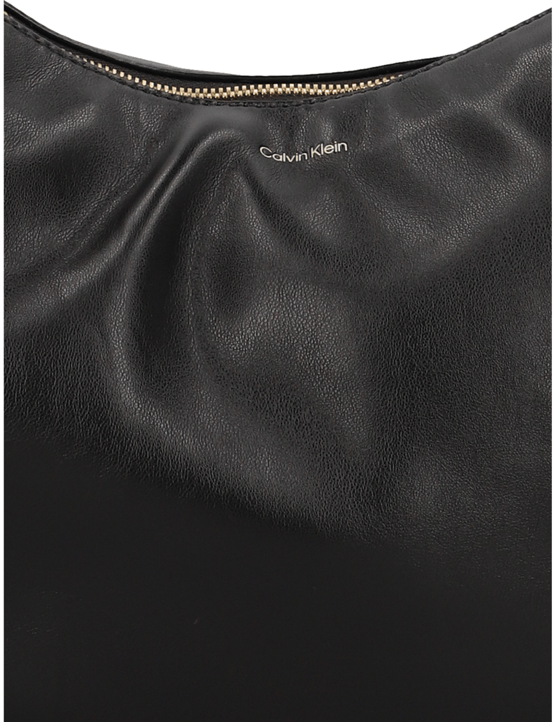 Calvin-Klein-PINCHED-SOFT-CRESCENT-LG-schwarz