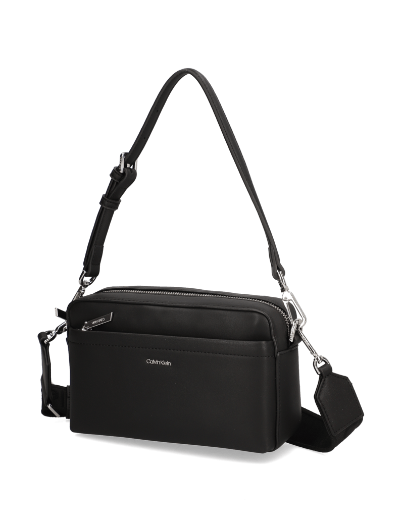 Calvin-Klein-taška-přes-rameno-bílá