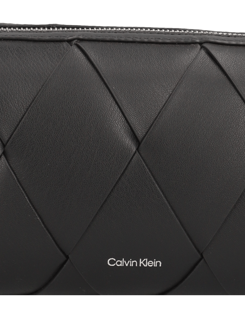 Calvin-Klein-taška-cez-rameno-biela