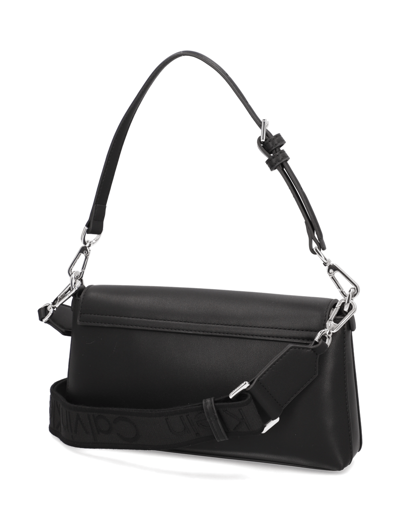 Calvin-Klein-CK-MUST-CONVERTIBLESHOULDER-BAG-črna
