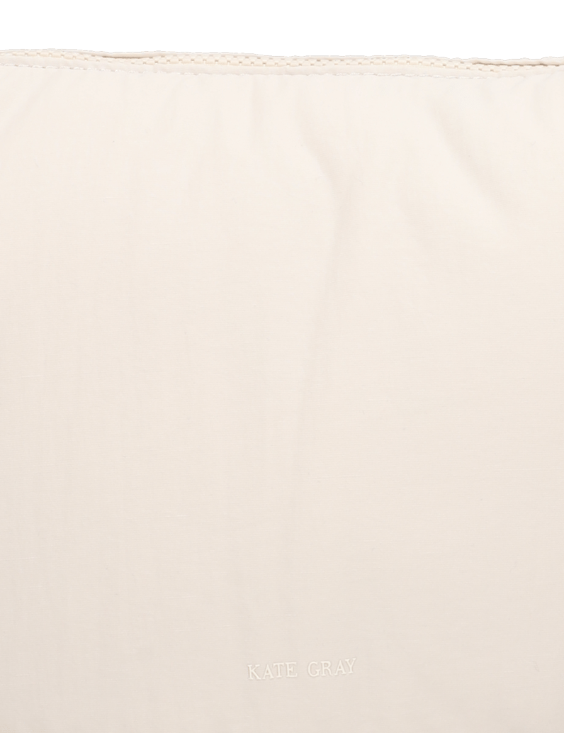 Kate-Gray-Crossover-weiss