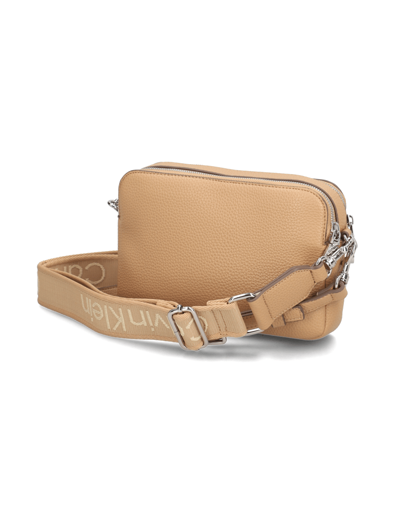 Calvin-Klein-WEBBING-2X-STRAP-CAMERA-BAG-černá