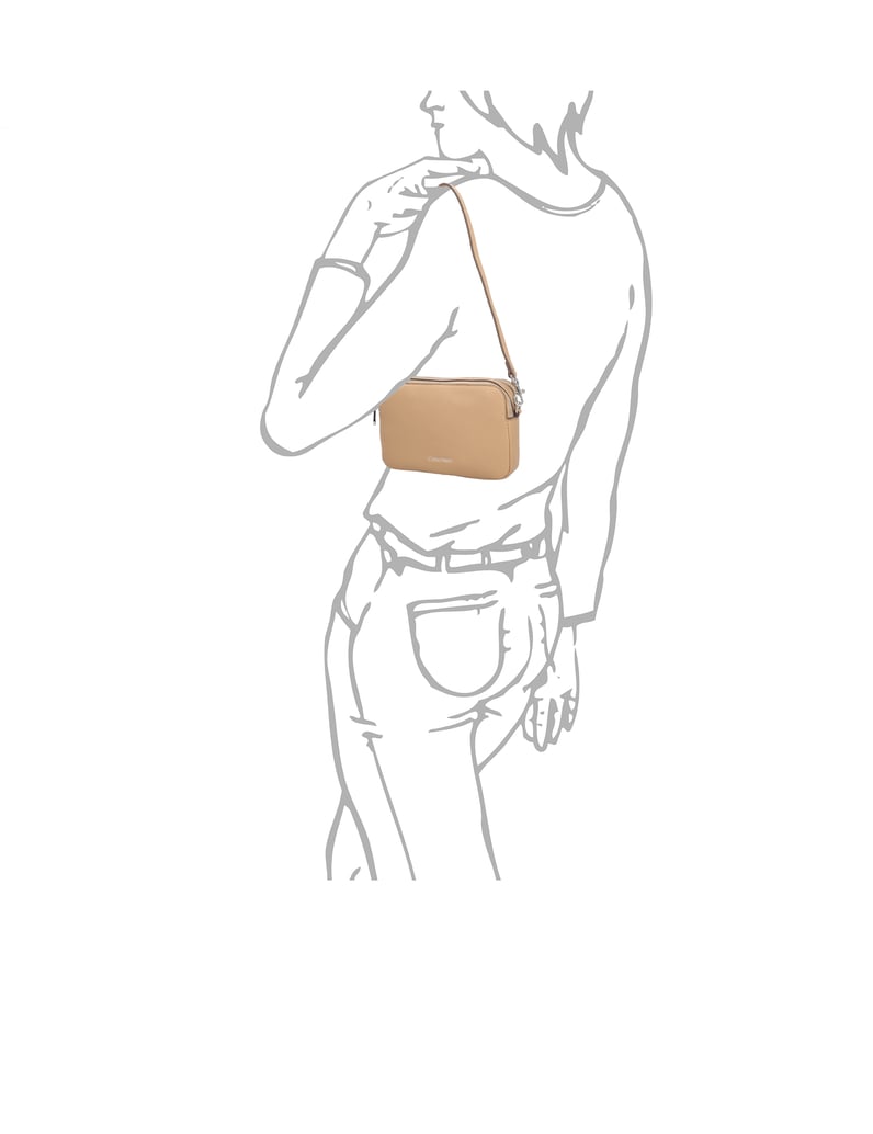 Calvin-Klein-WEBBING-2X-STRAP-CAMERA-BAG-černá
