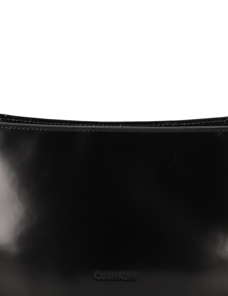 Calvin-Klein-hobo-torbica-rdeča