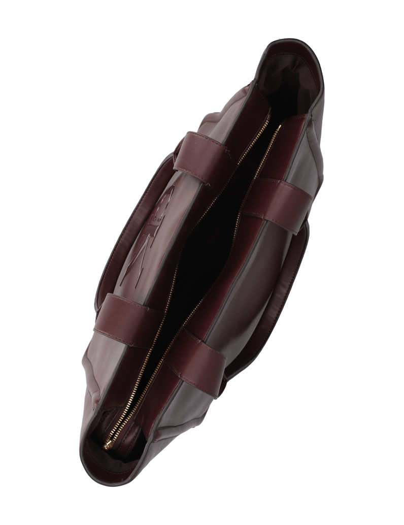 Calvin-Klein-RAISED-CK-MEDIUM-TOTE-černá