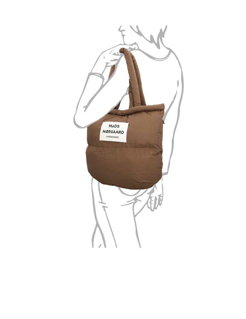 Mads-Nørgaard-Pilow-Bag-črna