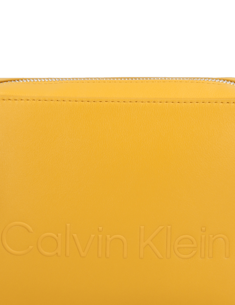 Calvin-Klein-CK-SET-CAMERA-BAG