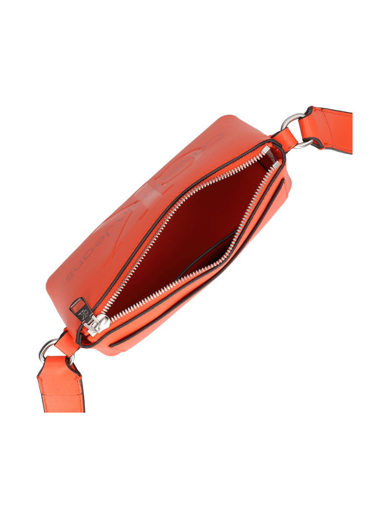 CALVIN-KLEIN-JEANS-SCULPTED-CAMERA-POUCH21-MONO