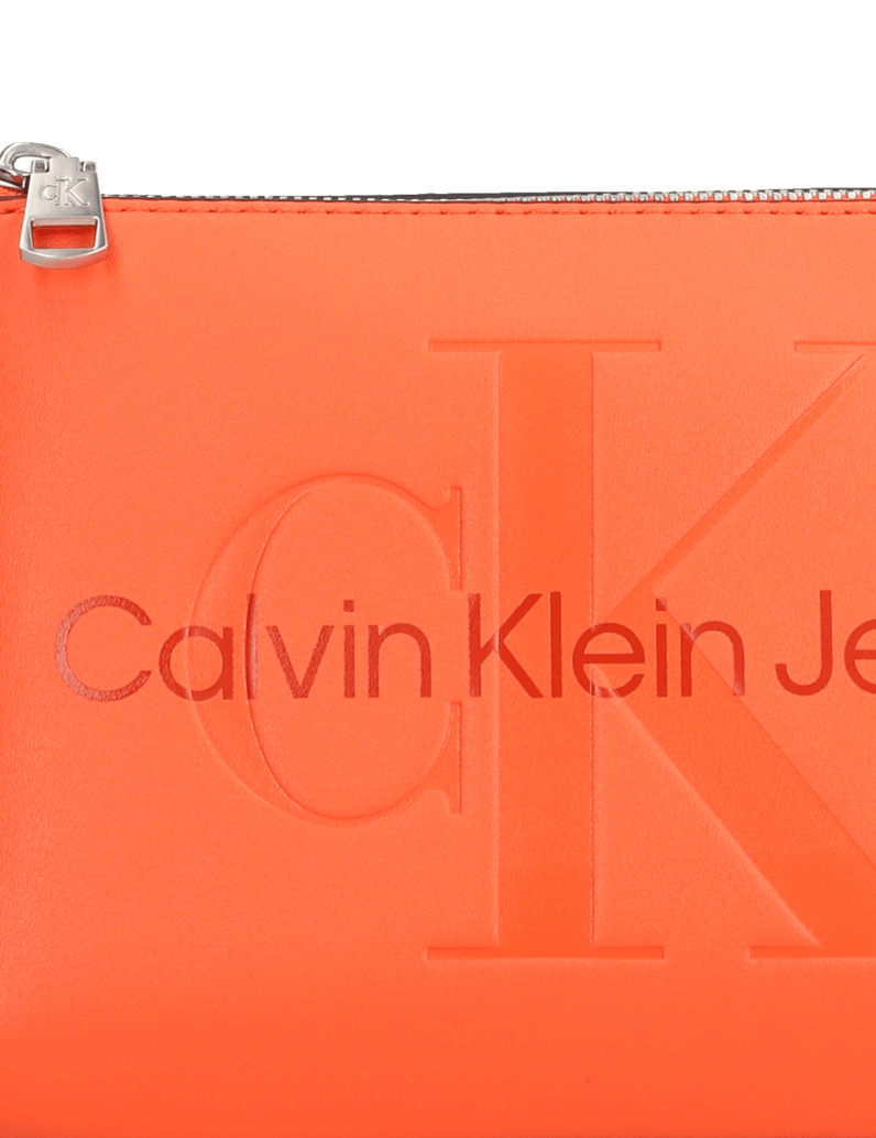 CALVIN-KLEIN-JEANS-SCULPTED-CAMERA-POUCH21-MONO